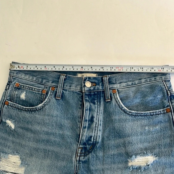 Madewell Relaxed cutoff  Denim Shorts in Homecrest Wash: size 30 coastal Cowgirl - Picture 11 of 13